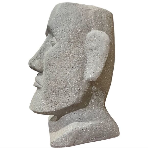 Huge Moai Resin Planter 15”tall by 9”wide about 11” deep.  great statement piece - Picture 4 of 7
